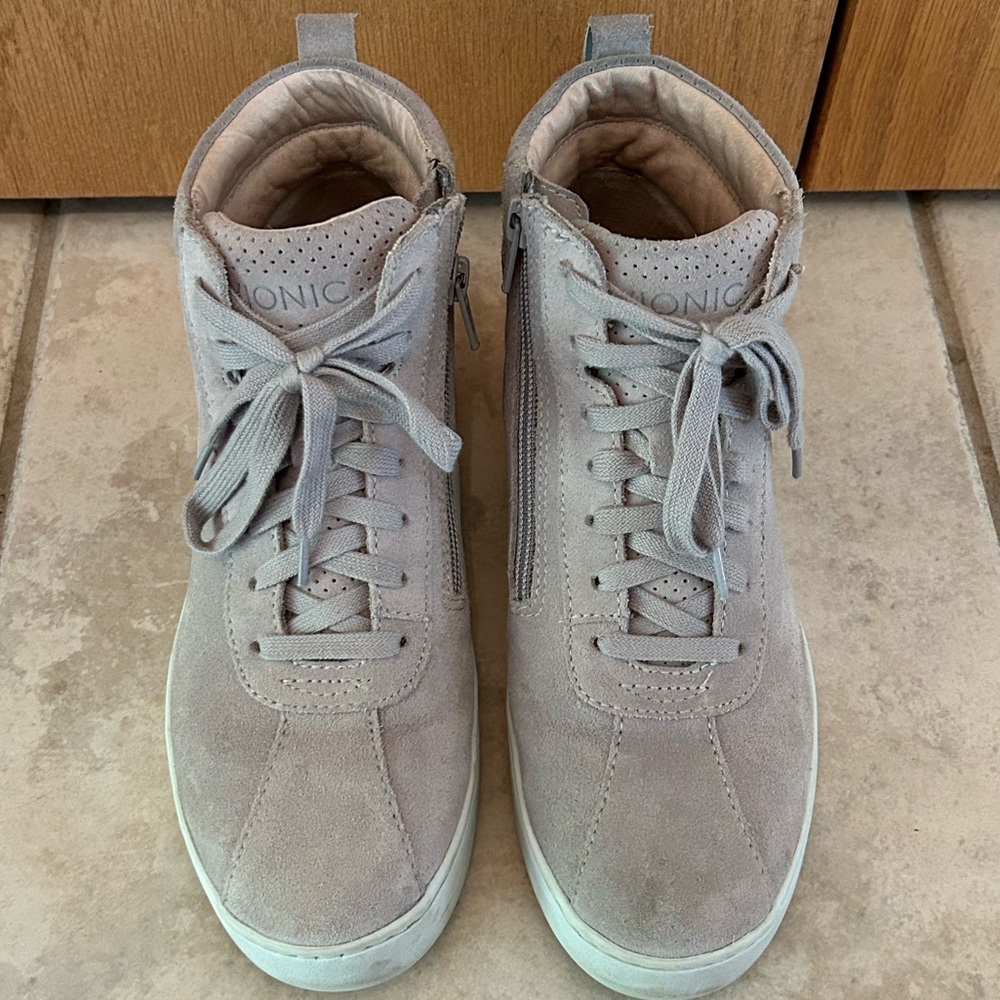 Vionic high top sneakers